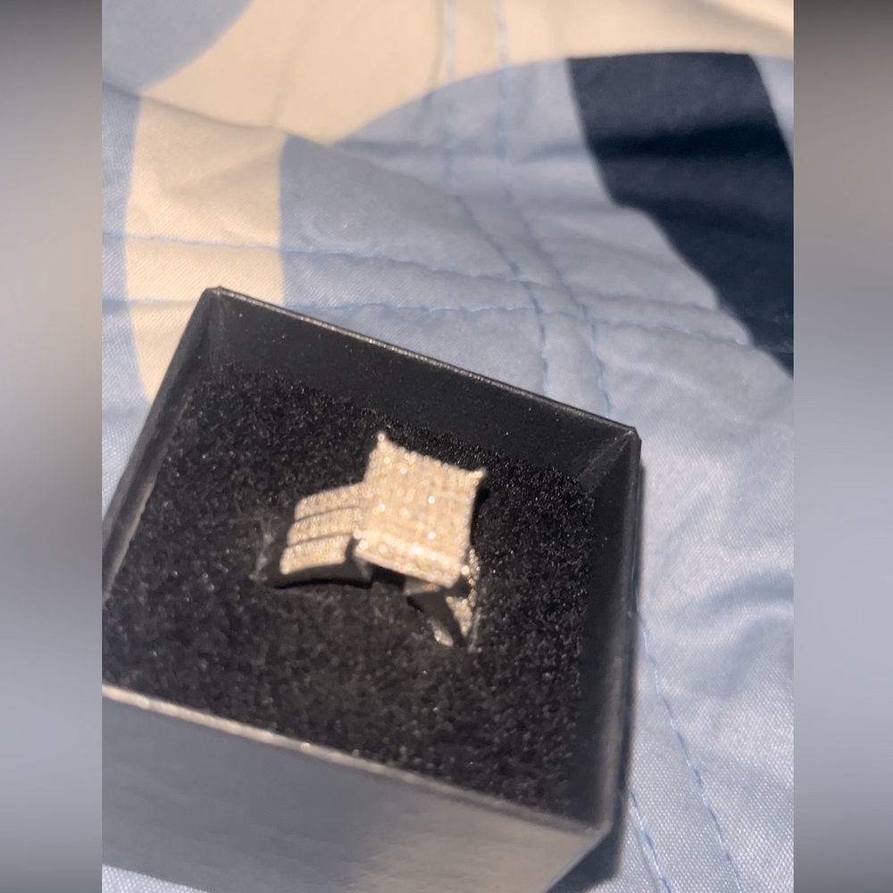 Custom made 3/4 ct natural diamond ring